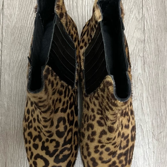 J Crew Leopard Calf Hair Ankle Booties With 2” Heel Sz 5 Worn Once - Picture 3 of 9